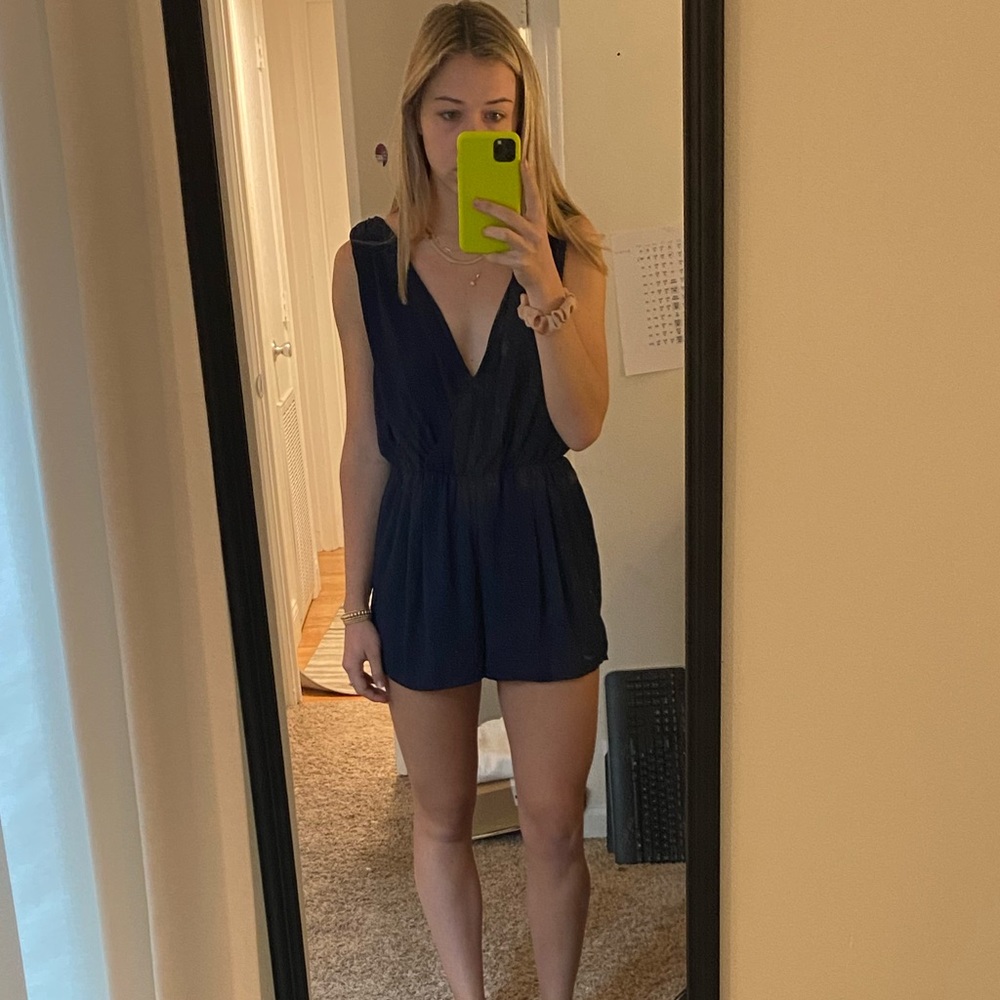 Navy Romper - image 4
